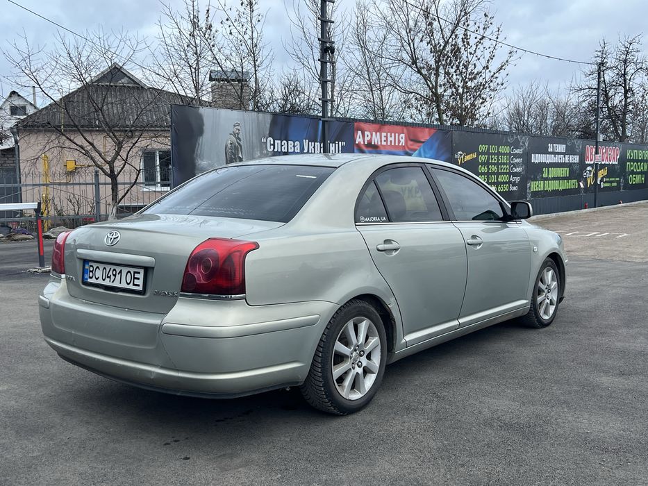 Toyota Avensis 1.8 газ/бенз
