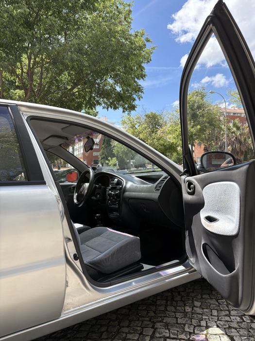 Daewoo Lanos / ano 2000