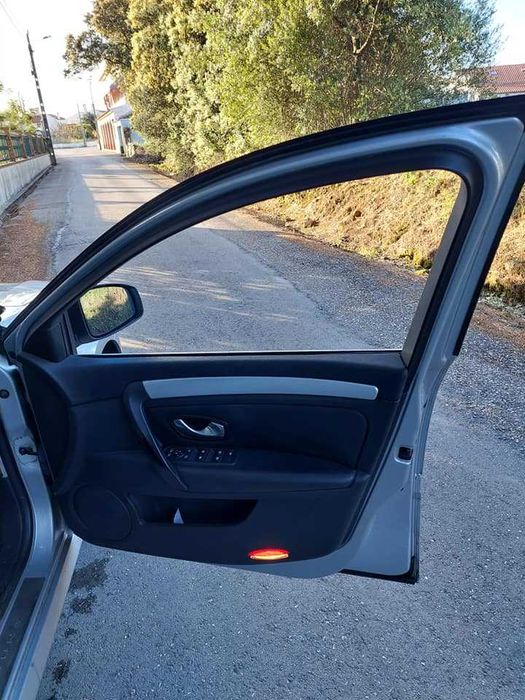 Para peças Renault Laguna 2.0DCi 150cv 6 velocidades ano 2007
