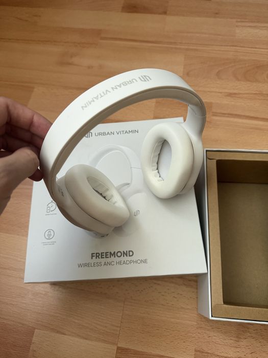 Наушники Urban Vitamin Freemond