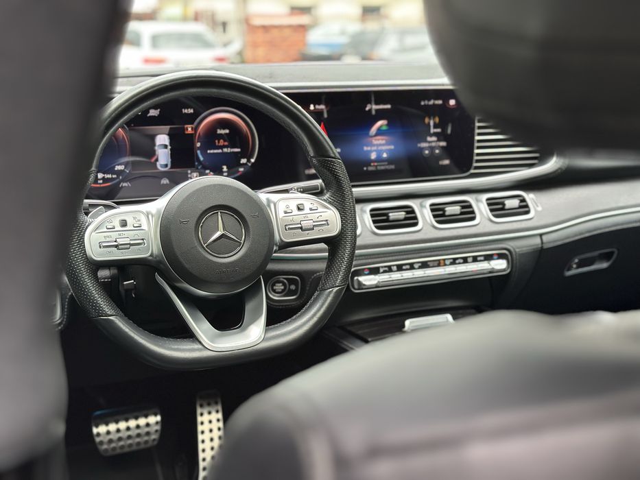 Mercedes GLE Coupe bialy. Zadbany