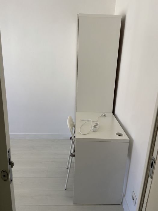 Alugo Quarto em Olivais