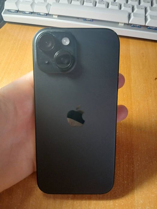 Продам Iphone 15 на 128гб