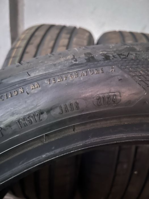 255/45R20 105W Good Year Eagle F1