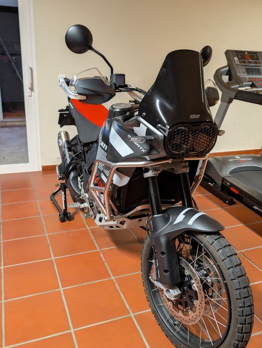 Ducati DesertX 2023 — Como nova, apenas 6.000 km