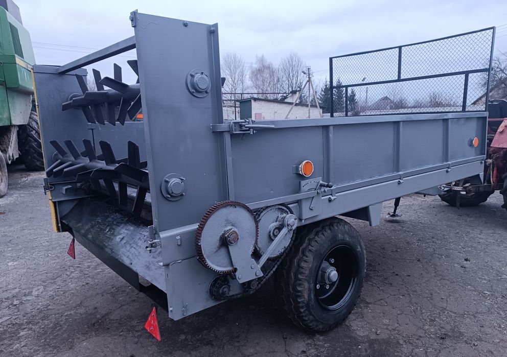 Гноєрозкидач,розкидач, прицеп на 2.5-3.5т.