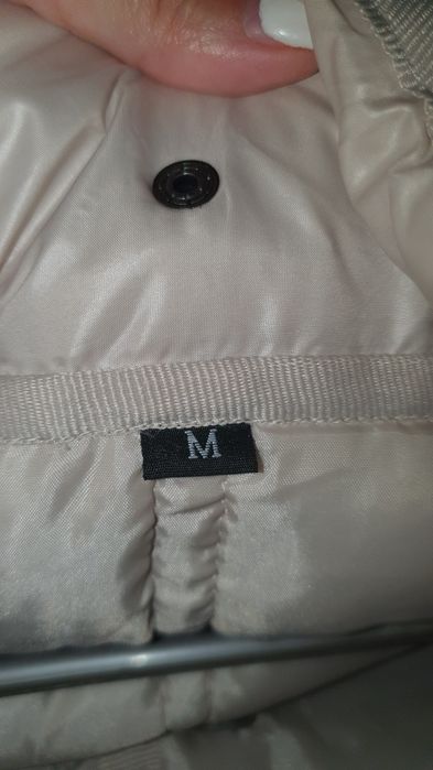 MONCLER жіночий пуховик.
