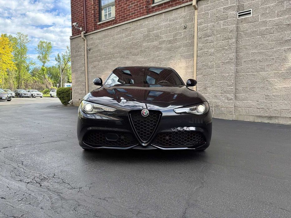 Alfa Romeo Giulia Veloce      2023