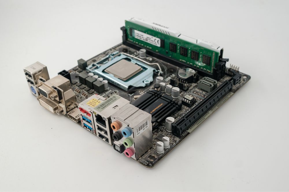 Zestaw  INTEL i5 4670k | 16 GB RAM | Płyta ITX
