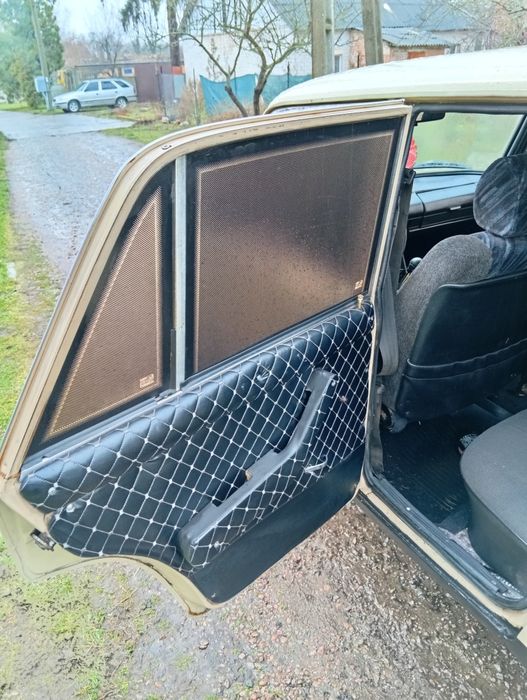 Продам ваз 2106 на полном ходу.