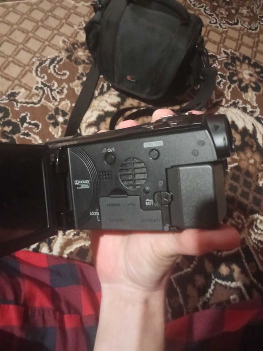 Відеокамера Panasonic HDC-HS900 Black