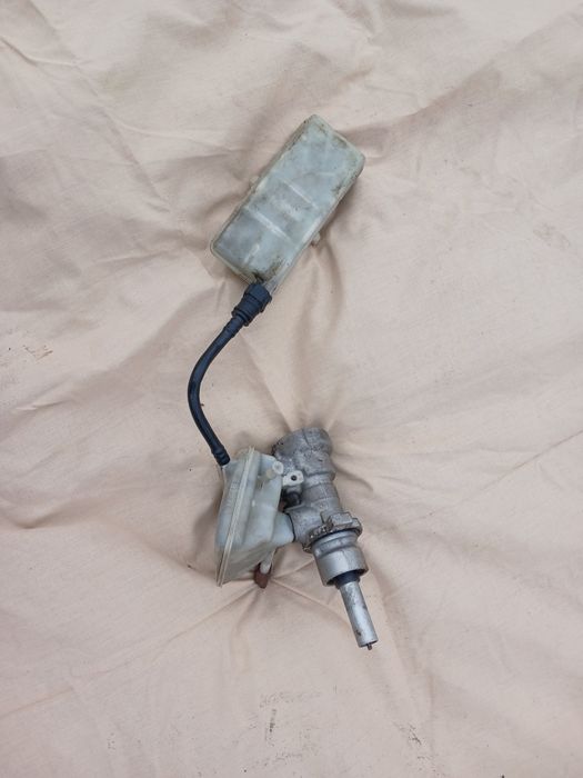 Запчастини пежо 307