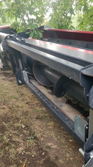 Жатка соняшникова Доміноні 9,4