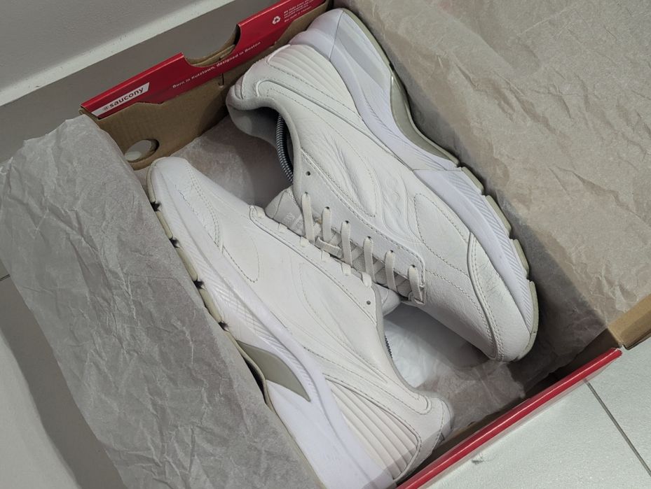Saucony Omni Walker 3, rozmiar 42,5 – używane, stan dobry

Sprzedam uż