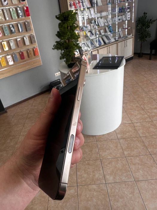 Iphone 16 pro max 512 dessert E Sim