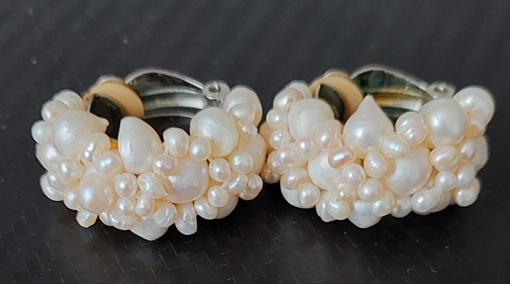 Klipsy perłowe biale