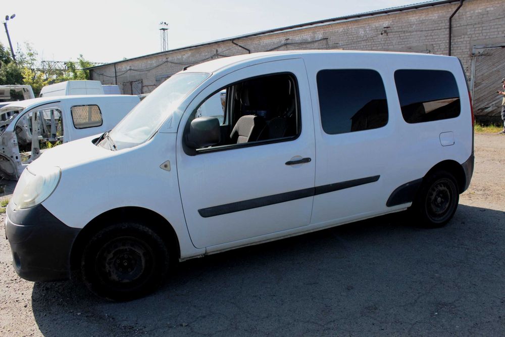 Renault Kangoo двері передні, здвижні задні пластик рено кенго 2 двери
