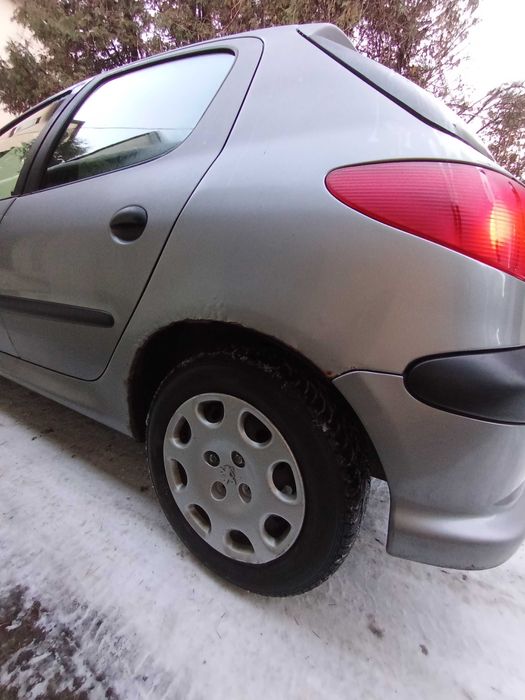 Peugeot 206, 2004r, jeden właściciel, niski przebieg, na chodzie.