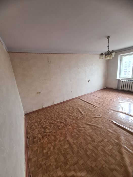 4 к. квартира в Центре. 3 я Слободская