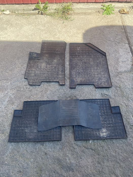 Коври для Шевроле Авео