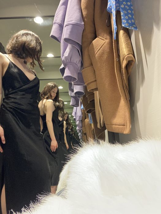 Czarna sukienka ZARA