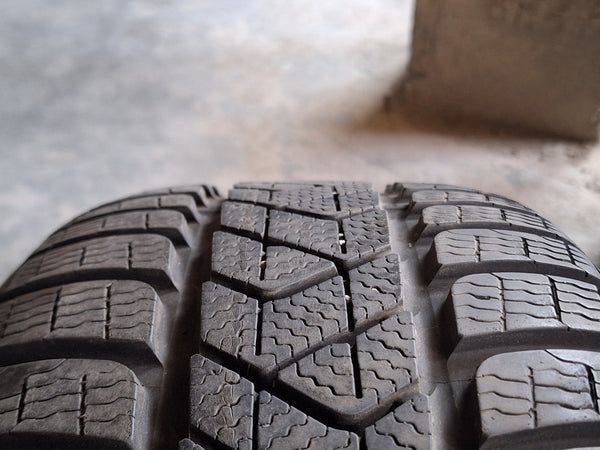 Pneus Pirelli Sotozero3 215/55 R17