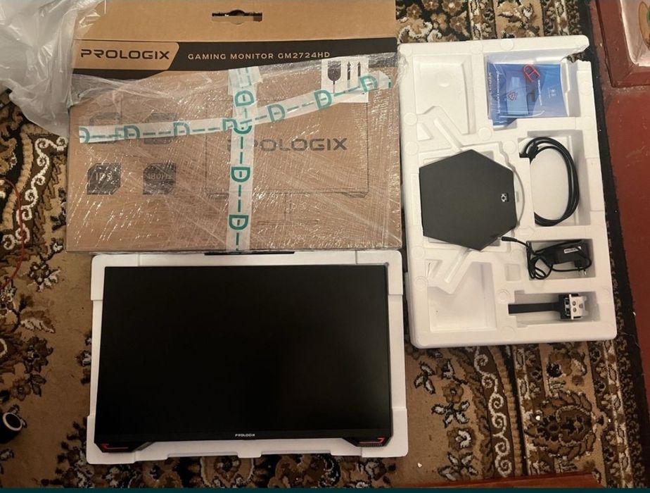 Ігровий монітор Prologix