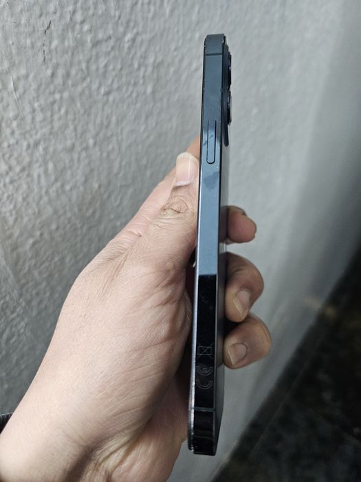 Iphone 12 pro max..128gb