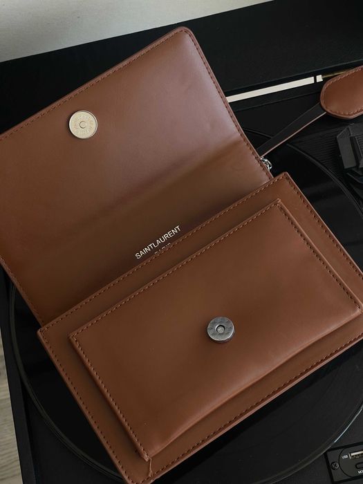 Жіноча сумка клатч Saint Laurent через плечо  Лоран серебро