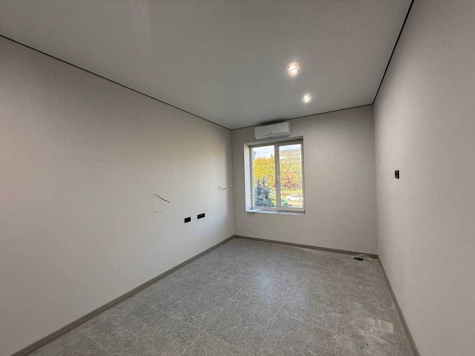 Оренда 2к приміщення  з ремонтом р-н лікарні Мечникова