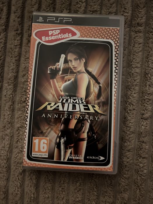 Gra na PSP Tomb Rider Anniversary
