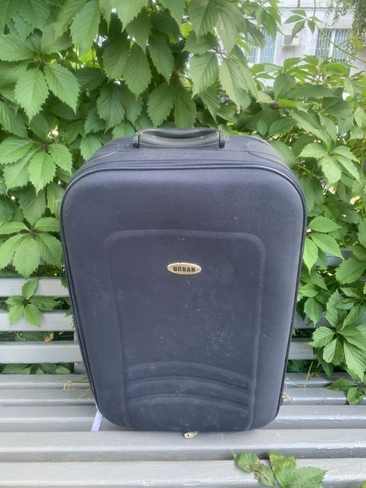 Продам чемодан URBAN