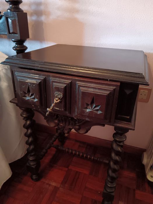 Mobília de quarto antiga