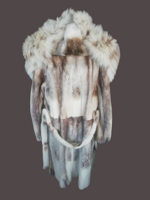 Ог 110см. Норковая шуба с капюшоном из рыси. Натуральная шуба