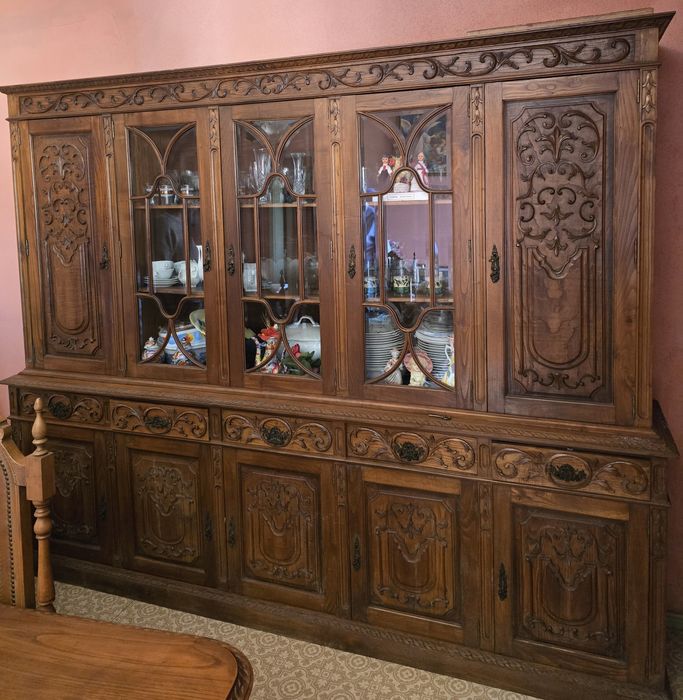 Aparador/cristaleira antigo