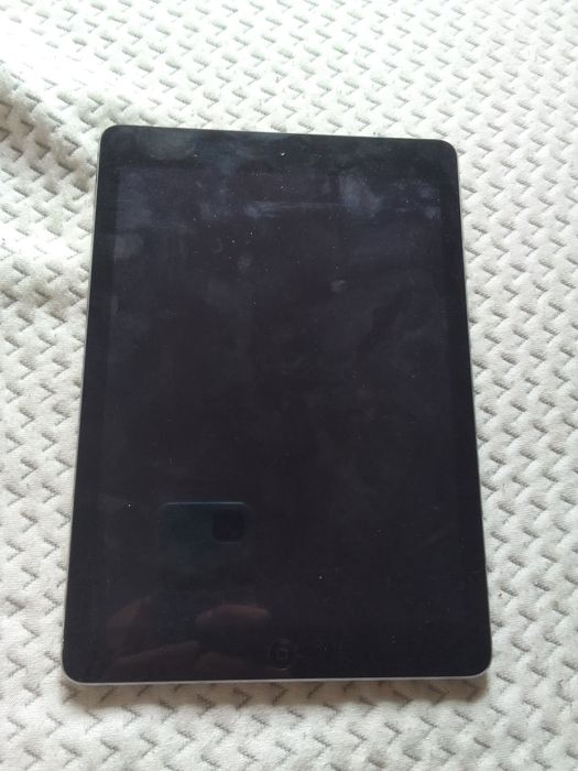 Sprzedam iPad air A1475 bez ładowarki