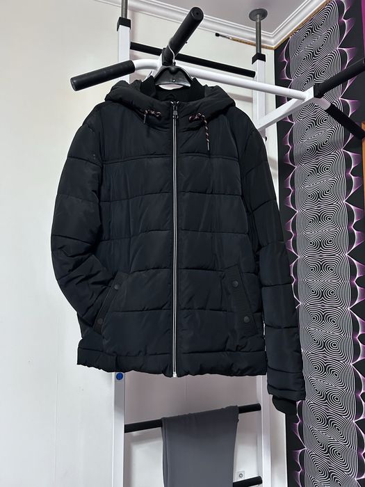 Чоловіча зимова куртка