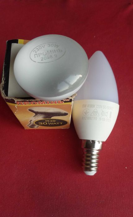 Светодиодная лампа Nanootex и P.R.C. (6 Вт, Е14). Новые.