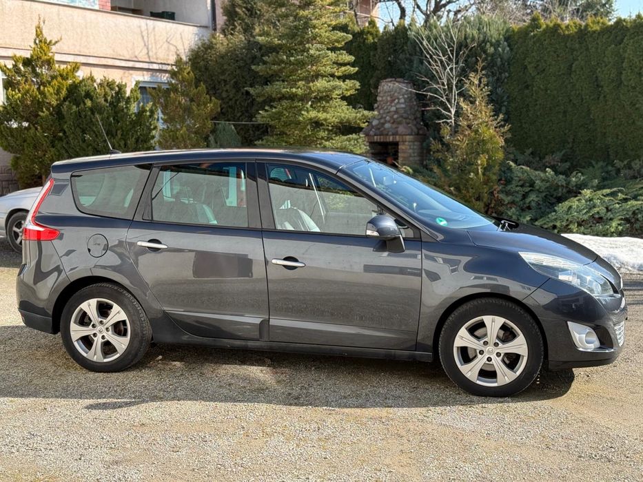 Renault Grand Scenic 7 miejsc niski przebieg