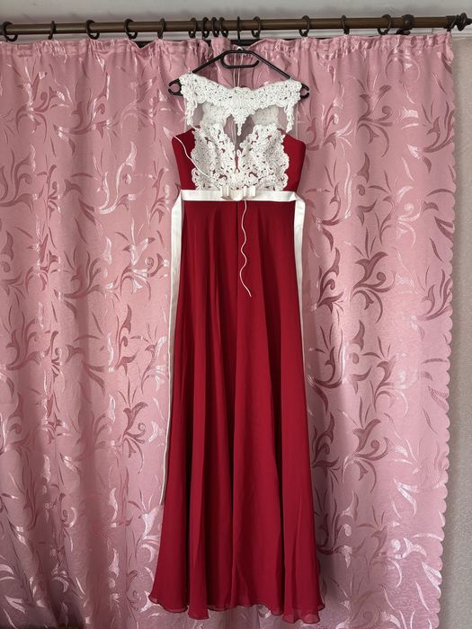 Випускне вечірнє плаття