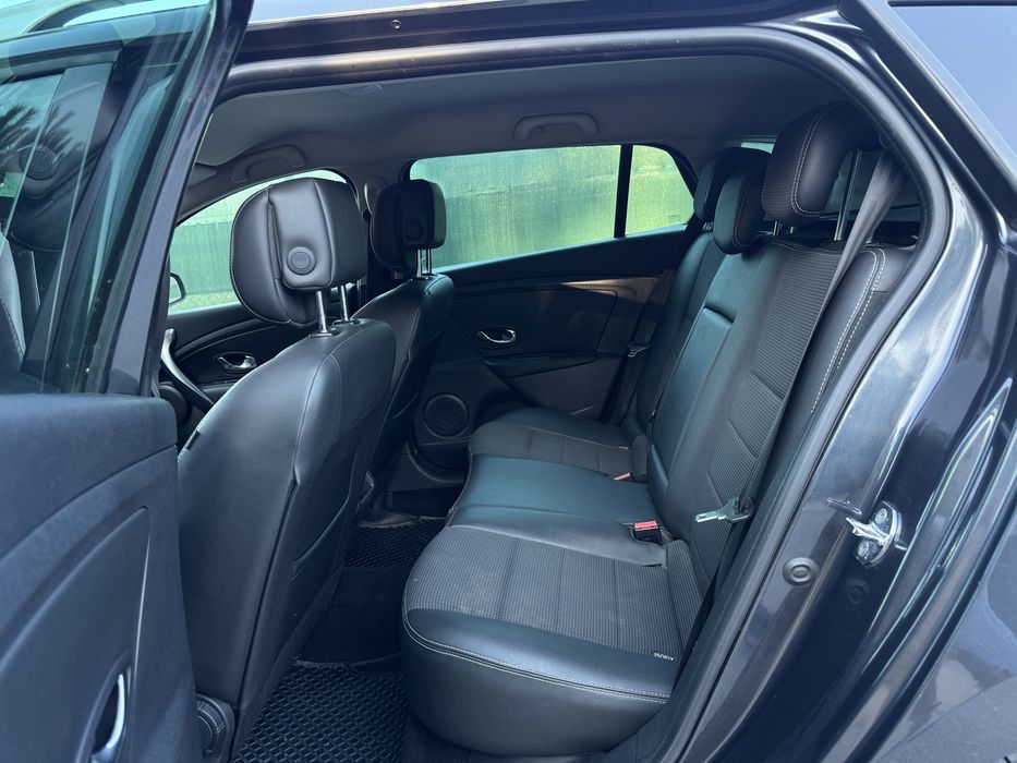 Renault Mégane — fotografia 7
