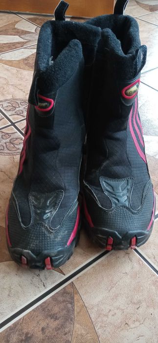 Зимове термовзуття Adidas 38 розмір БЕЗКОШТОВНО