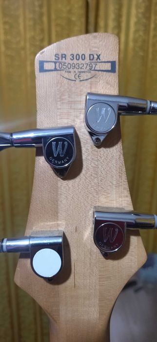 Бас Ibanez Soundgear SR300DX (2005 Indonesia)