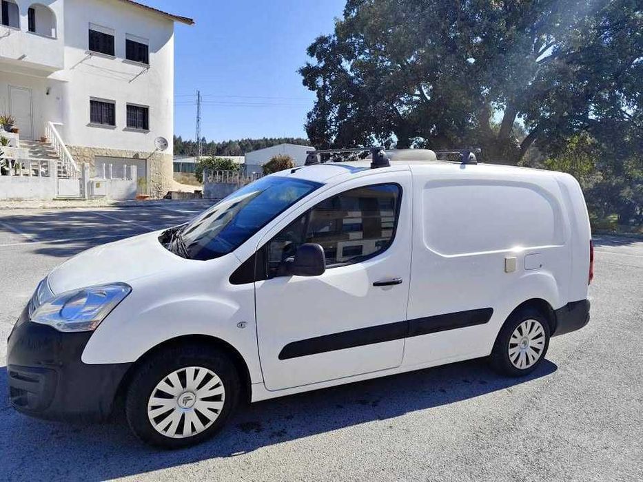 Autocaravana Citroën Berlingo 130mil Kilómetros