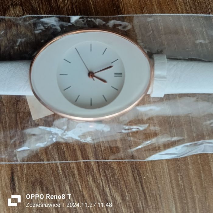 Zegarek damski-nowy