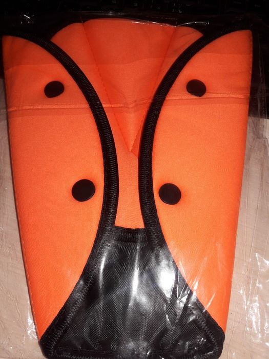 Детский адаптер ремня безопасности  200 грн