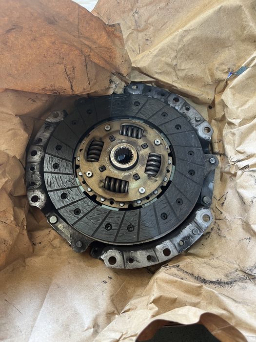 Продам щеплення  Mitsubishi Lancer 9 1.6