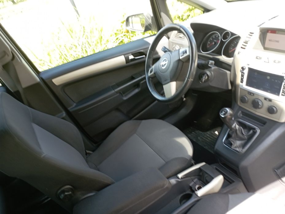 Opel Zafira 1.8 b