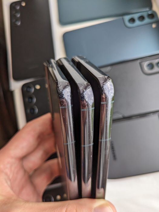 ГАРАНТІЯ Samsung galaxy s22 - як НОВІ