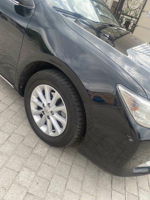 Продам Toyota Camry